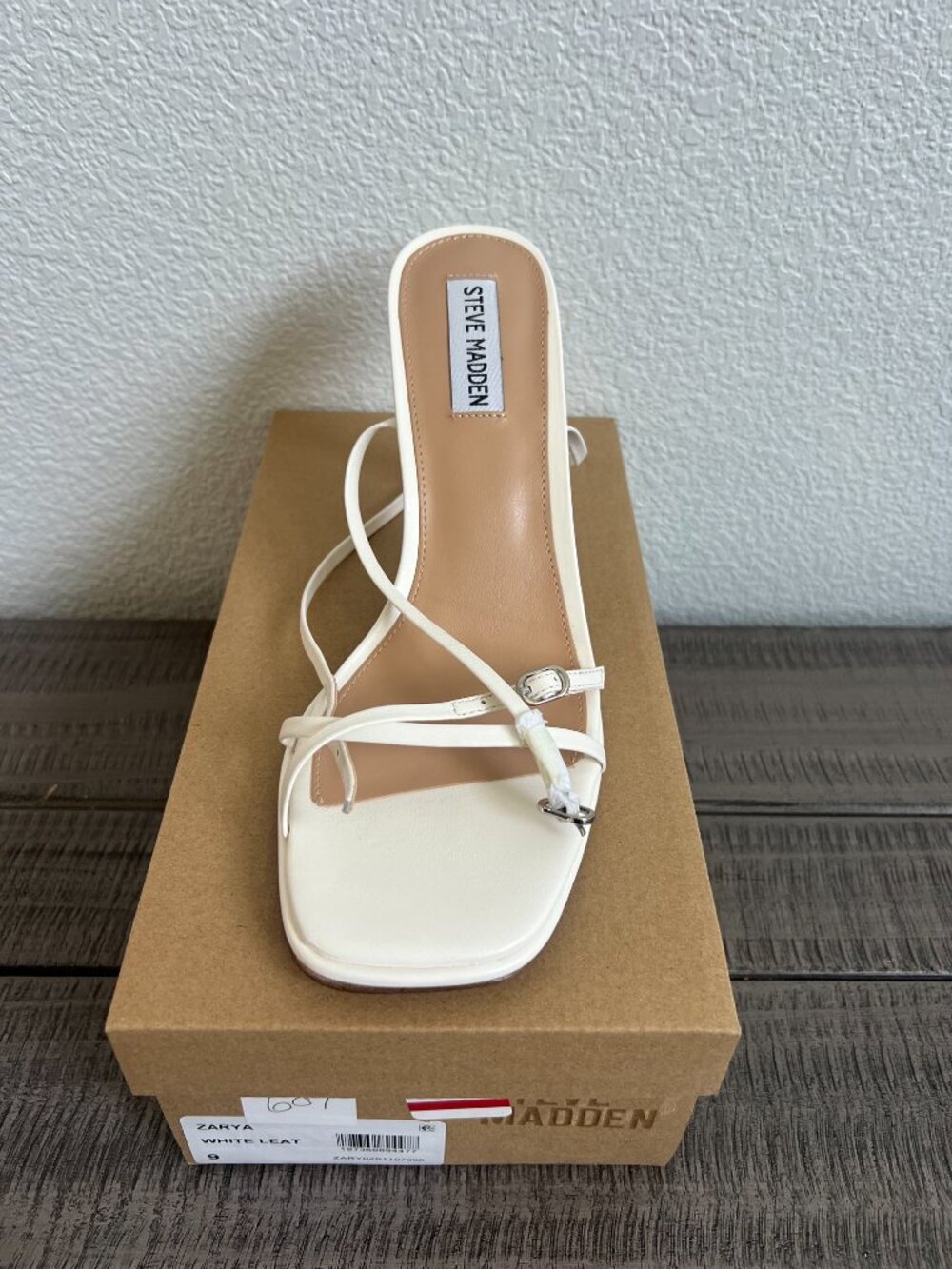 SINGLE SHOE Steve Madden Zarya White Leather Size 9 LEFT NIB
